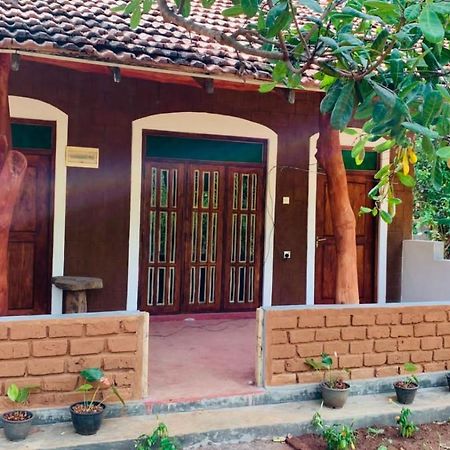 Sigiriya Chena Villa Esterno foto