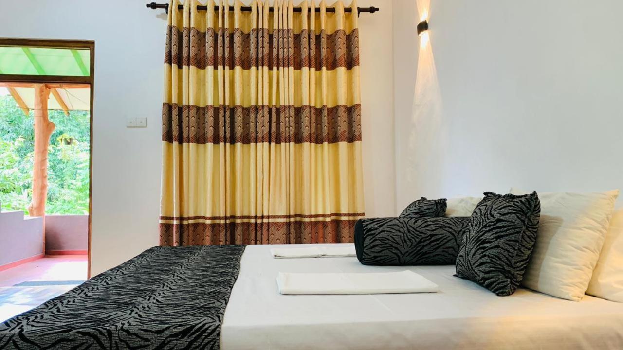 Sigiriya Chena Villa Esterno foto